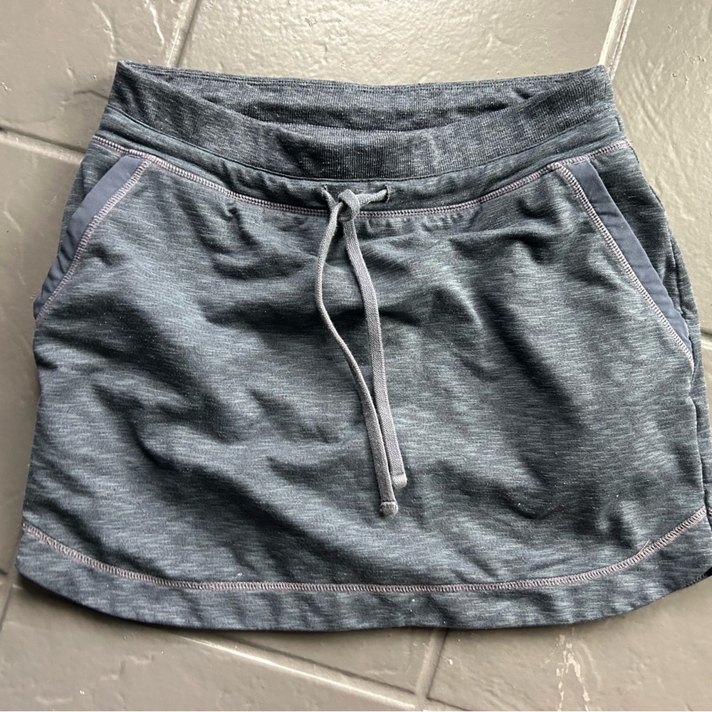 Athleta Heather Gray Skirt sz Small